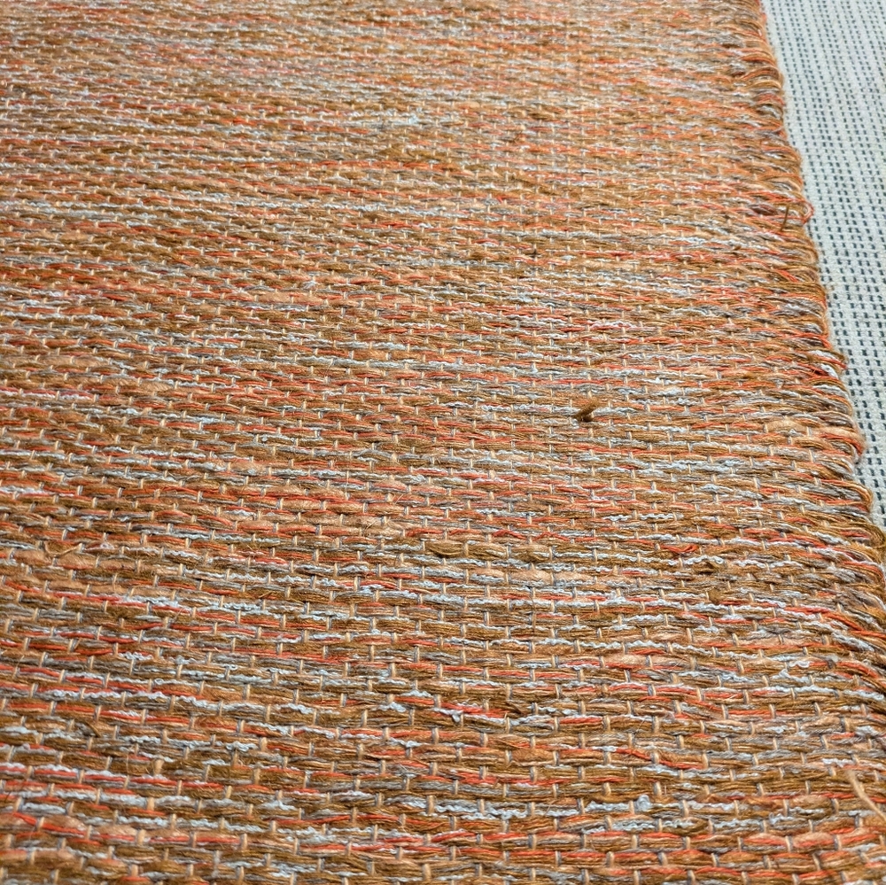 Linen Handmade Rug - Picture 4 of 4